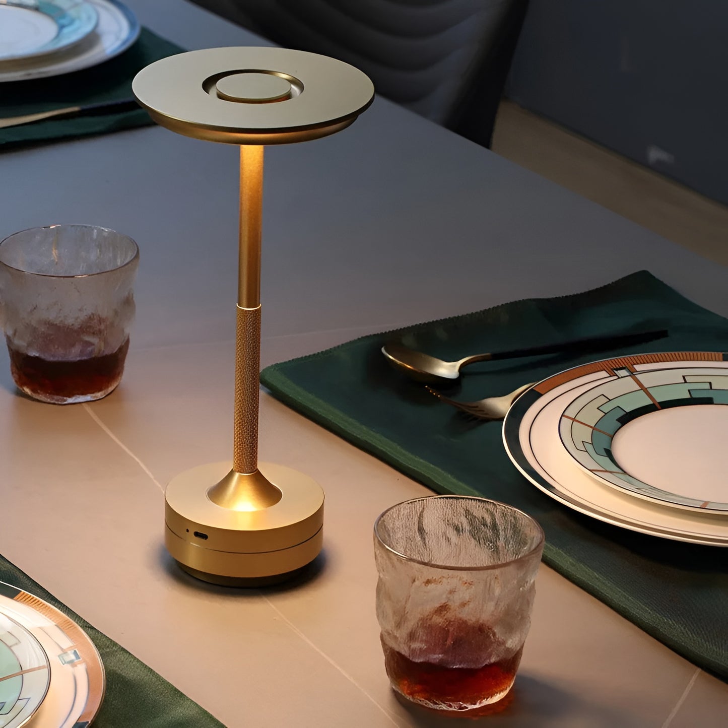 Aurora Dimming Table Light