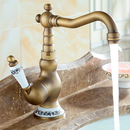 Vintage Rotatable Basin Faucet