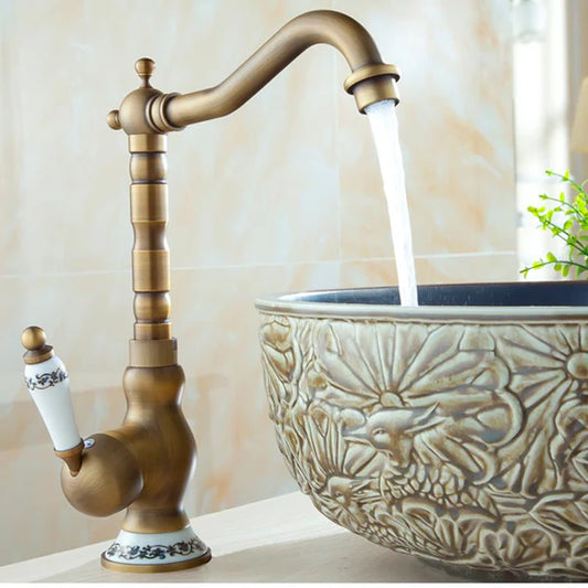 Vintage Rotatable Basin Faucet